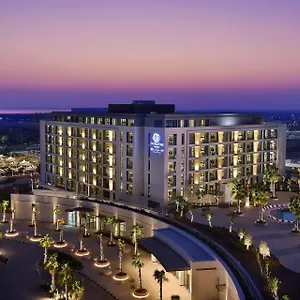 4* Апарт-отель Doubletree By Hilton Yas Island Residences